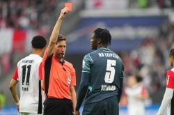 开云体育app-包含莱比锡红牛客场大胜，球队表现神勇的词条