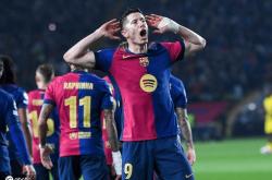 开云体育-莱万梅开二度拜仁慕尼黑逆袭晋级