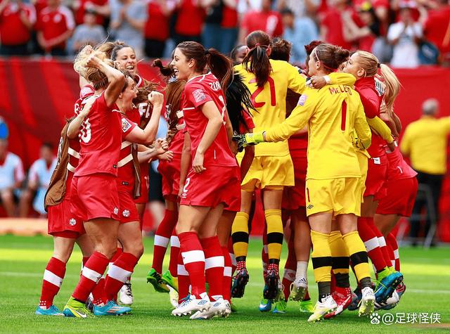 包含爱尔兰女足前锋大放异彩，连续破门得分！的词条