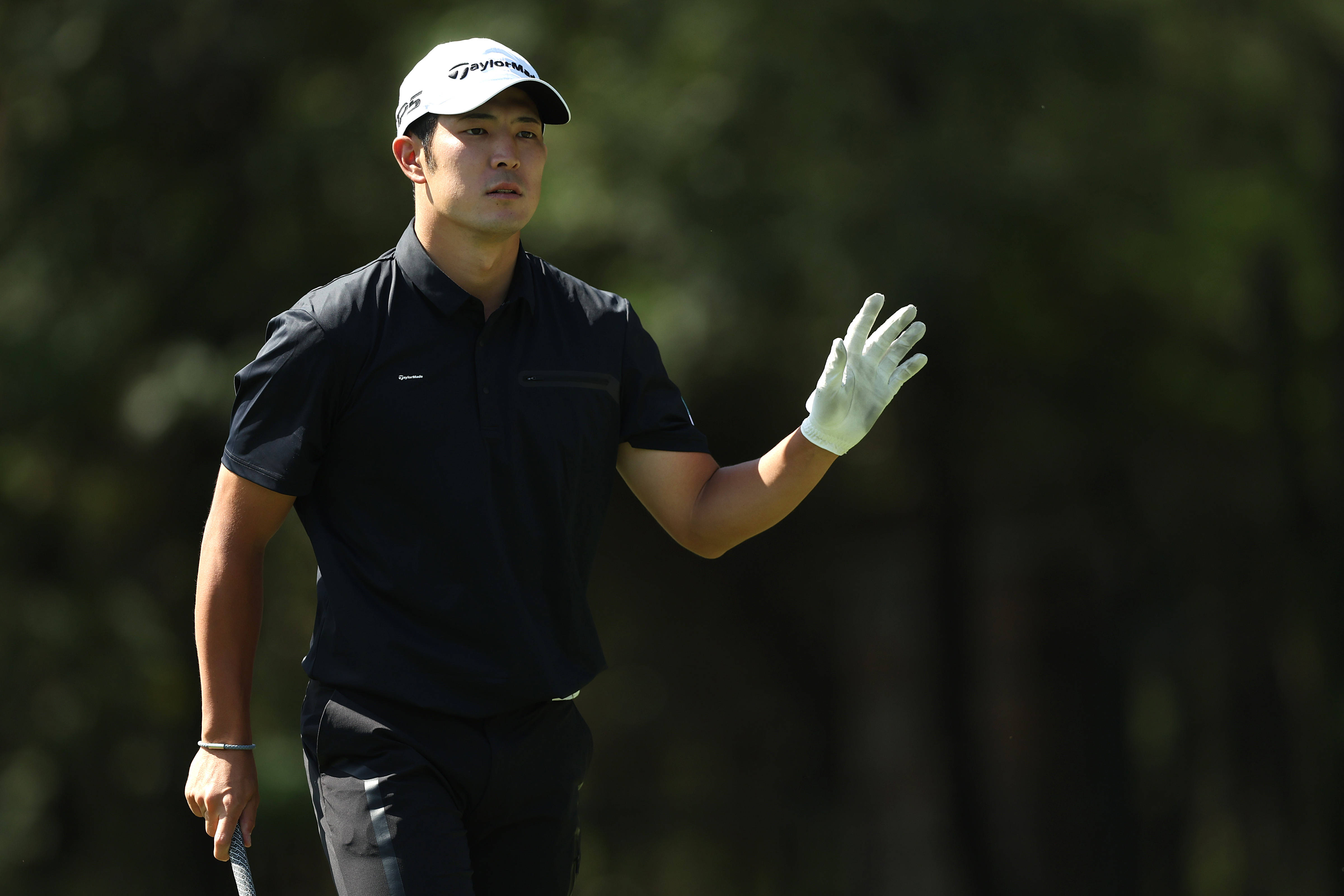 包含海南男篮士气高昂，球员斗志昂扬拼尽全力！的词条