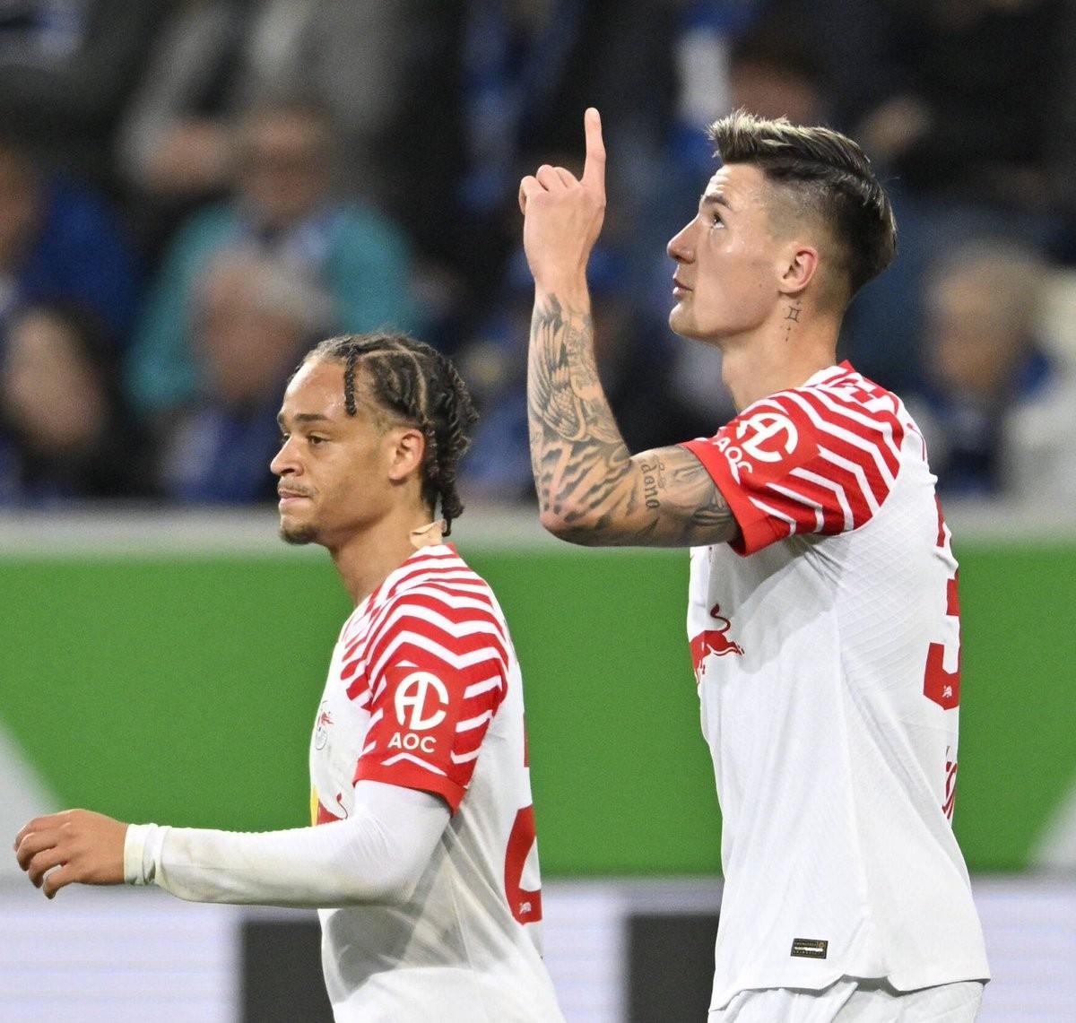 包含莱比锡迎战强敌，坚韧抵抗展现出色防守的词条