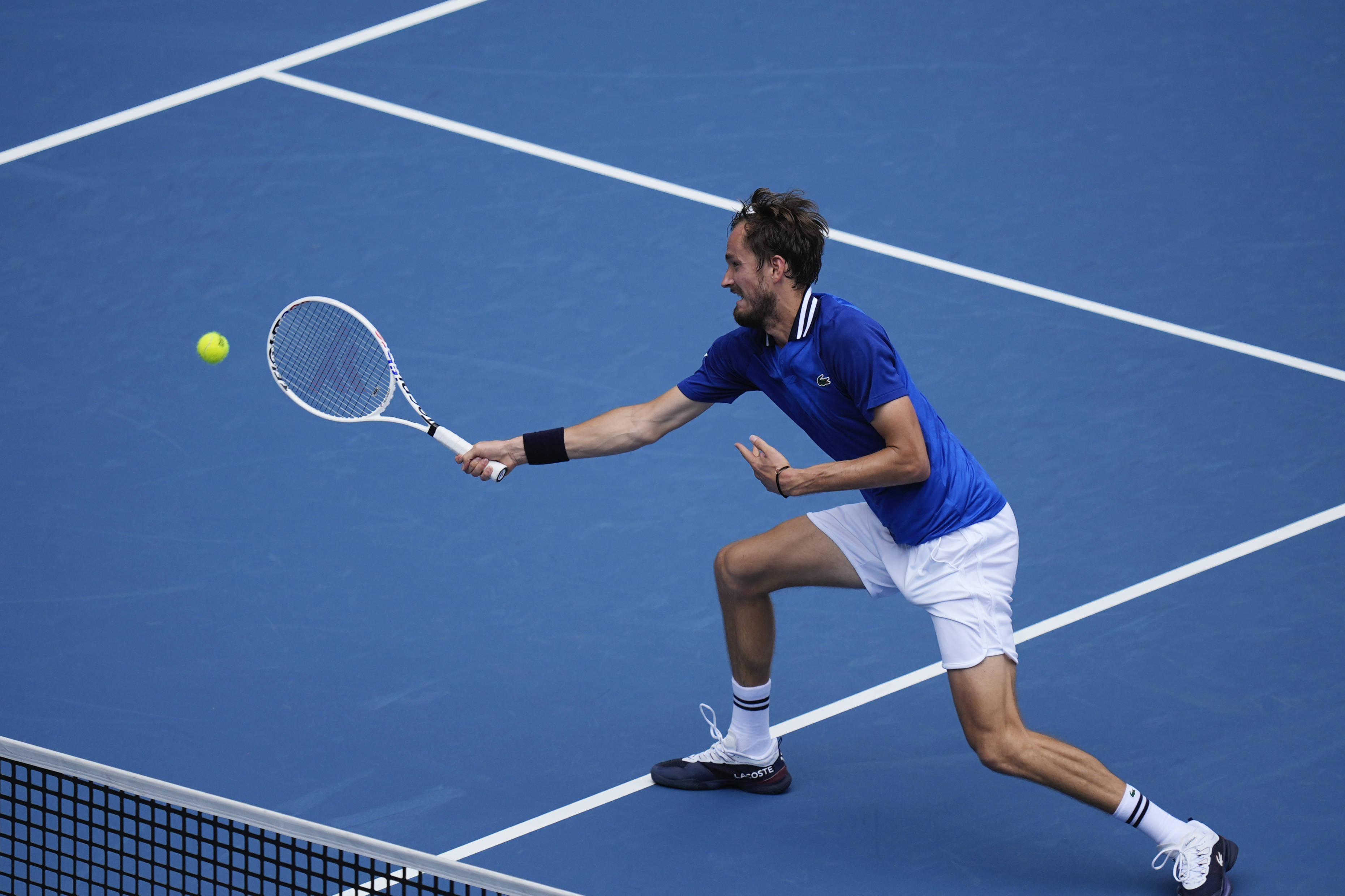 关于美国网球队横扫世界网球队，梅德韦杰夫制霸全场的信息