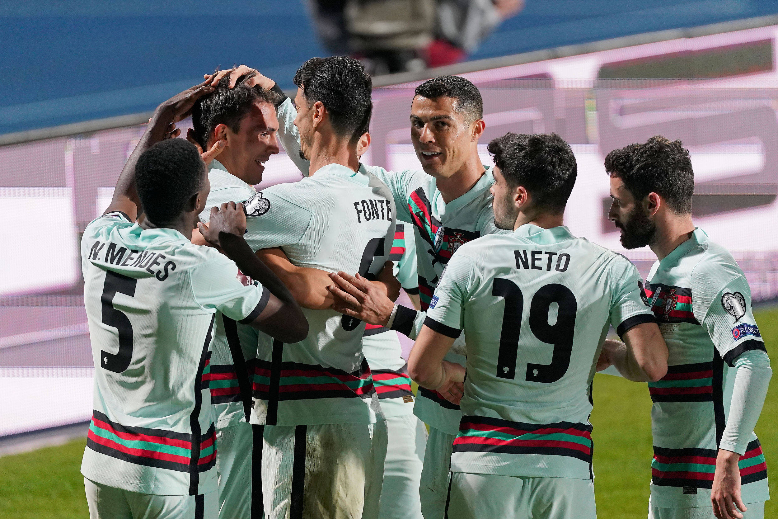 葡萄牙队逆转中国队，奥恰洛夫惊艳四座的简单介绍