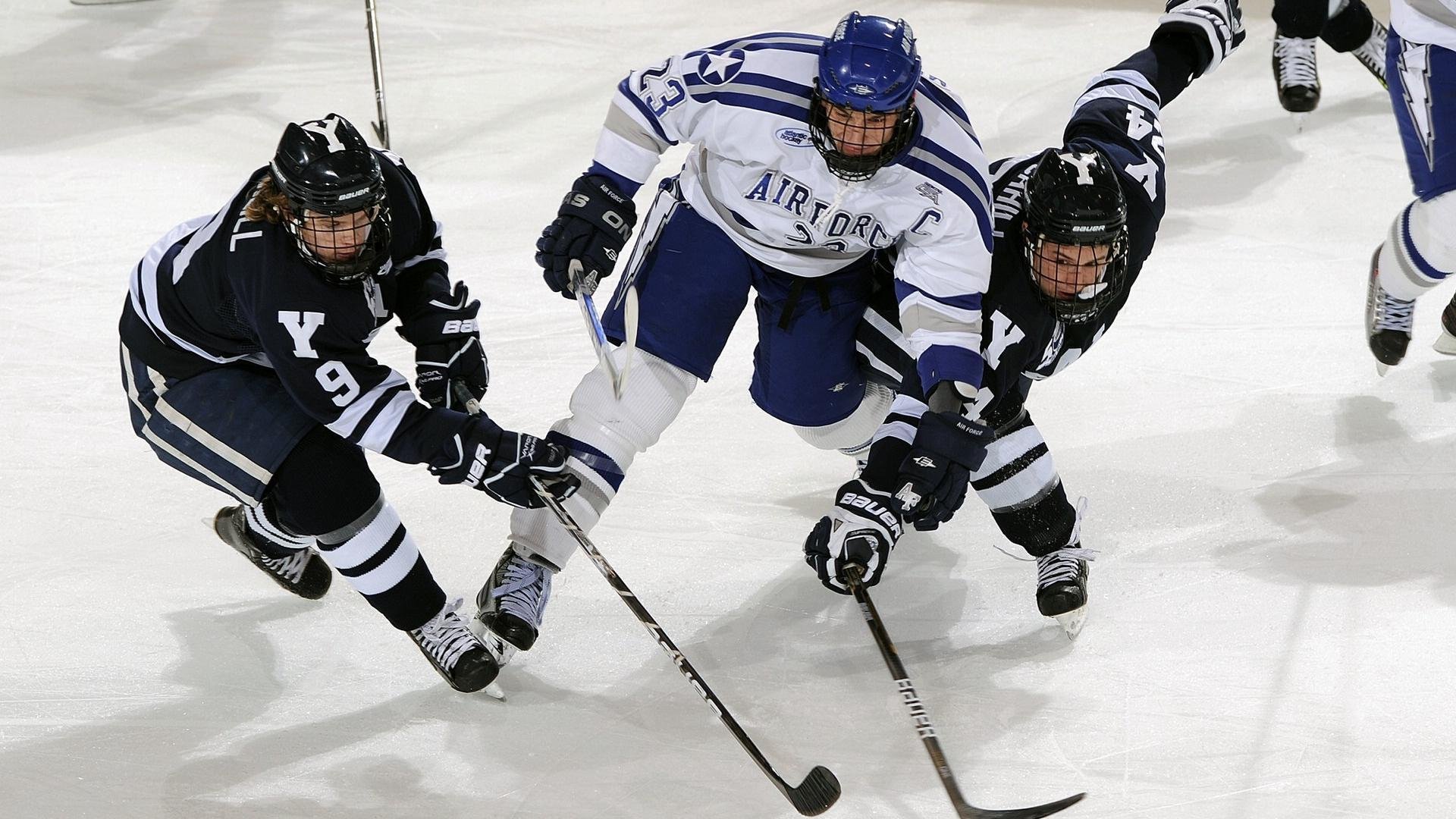 运筹帷幄,乔治掌控比赛节奏,勇士力克猛龙展现团队韧性