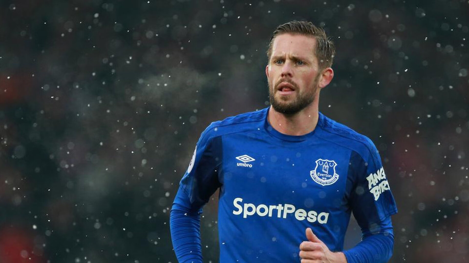 卡马文加,当非典型天才爆发,皇马如何以欧洲足球的精密碾压沙特金元?