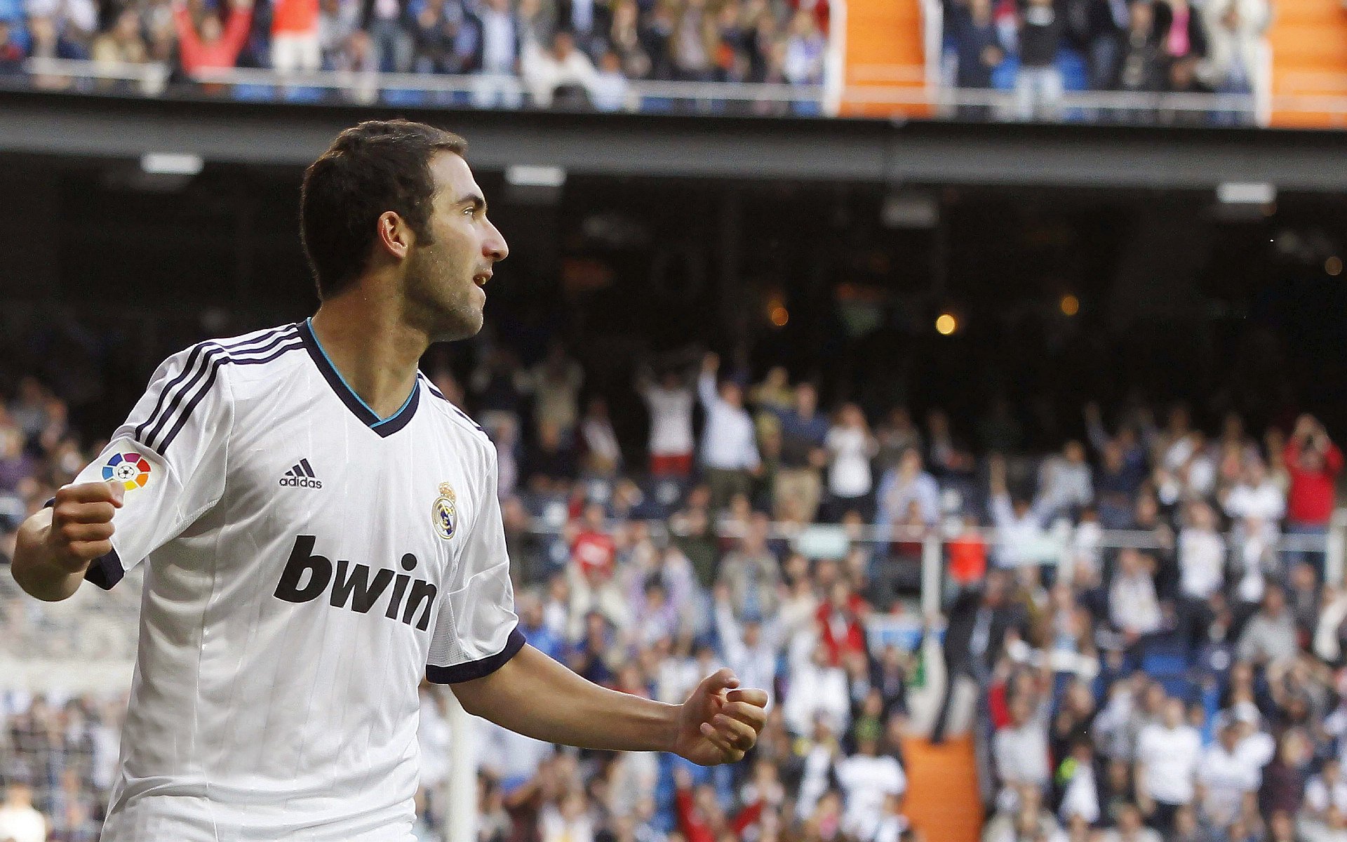 铁壁锁死尼斯，凯恩主宰全场—那不勒斯的战术胜利与英格兰队长的无争议MVP