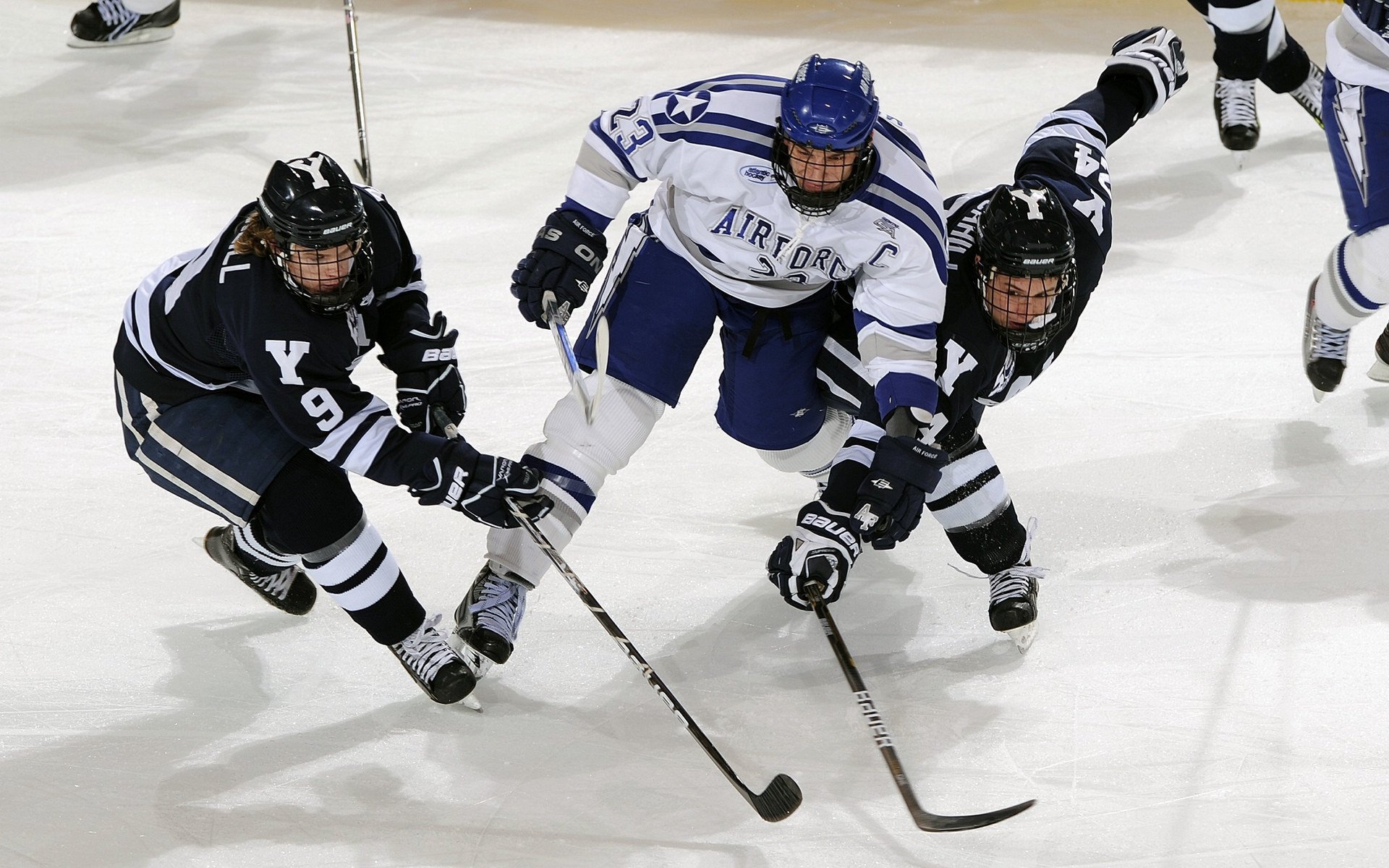 节奏的艺术,德里赫特如何在国际米兰对阵丹麦的比赛中编织胜利之网